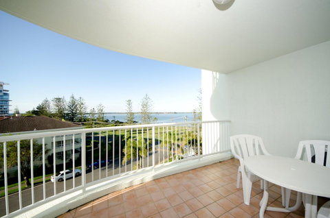 Crystal Bay On The Broadwater - Mackay Tourism 34