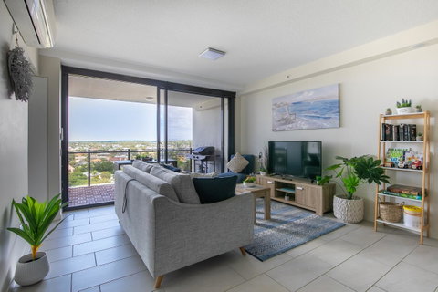 Sunset Retreat Mooloolaba - Mackay Tourism 11