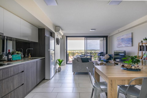 Sunset Retreat Mooloolaba - Mackay Tourism 7