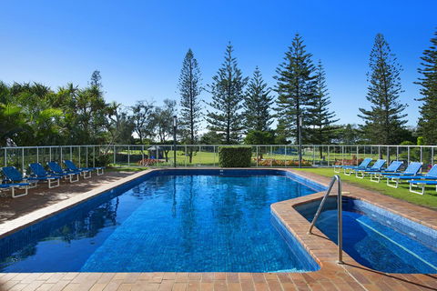 ULTIQA Beach Haven On Broadbeach - Mackay Tourism 18