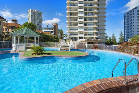 ULTIQA Beach Haven On Broadbeach - Mackay Tourism 0