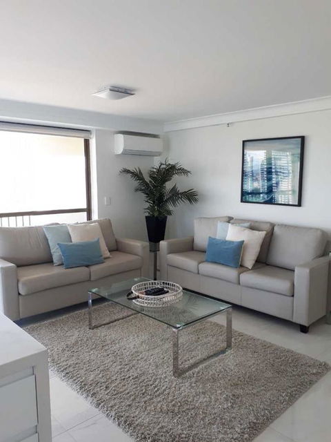 De Ville Apartments - Mackay Tourism 43