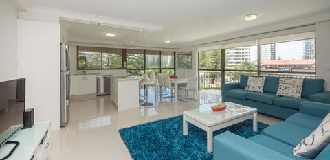 De Ville Apartments - Mackay Tourism 21