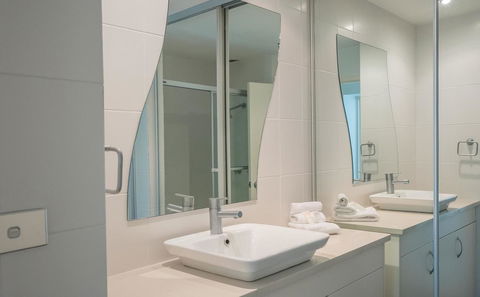 De Ville Apartments - Mackay Tourism 25