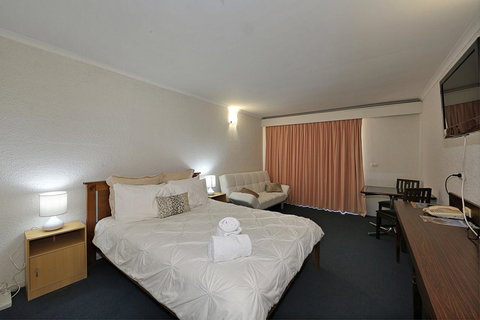 Alexandra Park Motor Inn - Mackay Tourism 18
