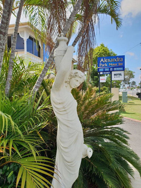 Alexandra Park Motor Inn - Mackay Tourism 0