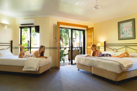 Palm Royale Cairns - Mackay Tourism 22