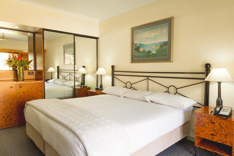 Palm Royale Cairns - Mackay Tourism 27