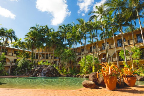 Palm Royale Cairns - Mackay Tourism 11