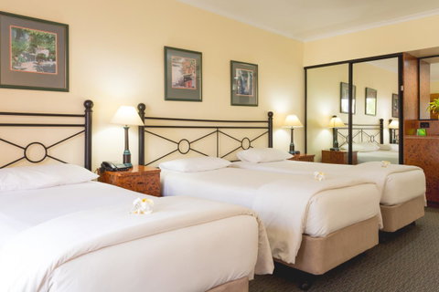 Palm Royale Cairns - Mackay Tourism 29