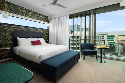 Ovolo The Valley Brisbane - Mackay Tourism 0