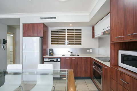 Towers Of Chevron - Private Apartment - Mackay Tourism 3