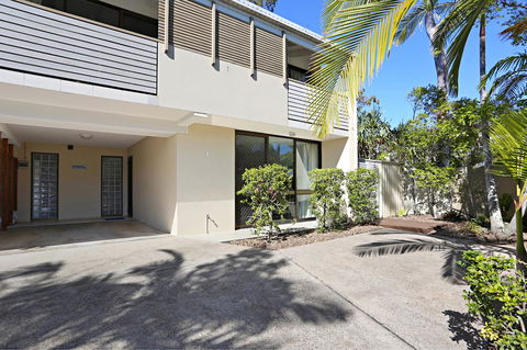 Kananda Beach House - Mackay Tourism 9