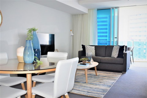 Gold Coast Private Apartments - H Residences, Surfers Paradise - Mackay Tourism 11
