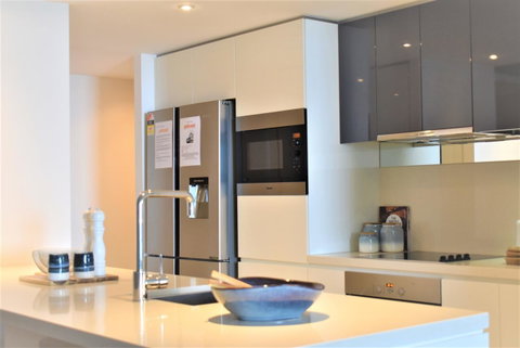 Gold Coast Private Apartments - H Residences, Surfers Paradise - Mackay Tourism 4