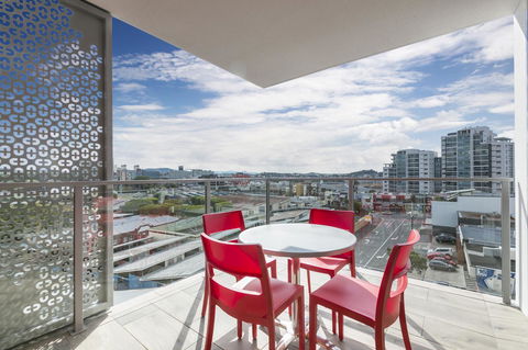 Direct Collective - Pavilion And Governor On Brookes - Mackay Tourism 8