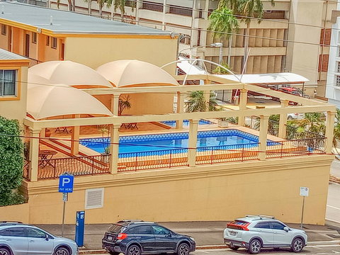 The Robert Towns - Mackay Tourism 15