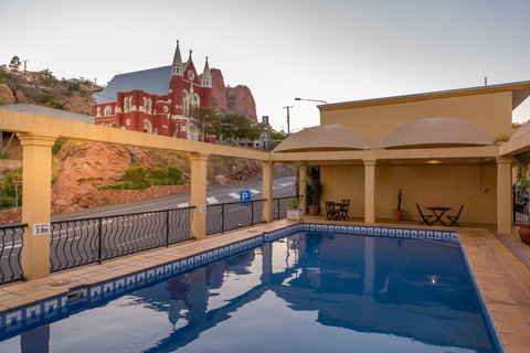 The Robert Towns - Mackay Tourism 11