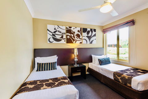 Ambassador On Ruthven - Mackay Tourism 24