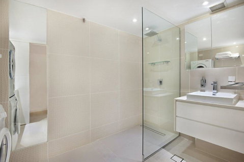 Surfers International Apartments - Mackay Tourism 12