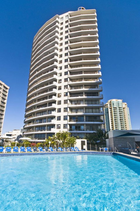 Surfers International Apartments - Mackay Tourism 0
