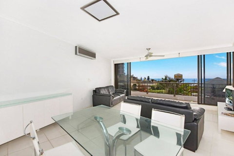 Surfers International Apartments - Mackay Tourism 24
