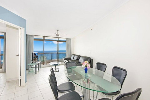 Surfers International Apartments - Mackay Tourism 16