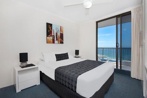 Surfers International Apartments - Mackay Tourism 14