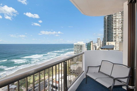 Surfers International Apartments - Mackay Tourism 7