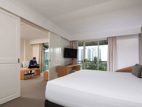 Novotel Cairns Oasis Resort - Mackay Tourism 41