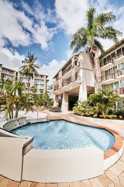Novotel Cairns Oasis Resort - Mackay Tourism 20