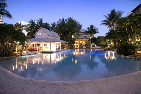 Novotel Cairns Oasis Resort - Mackay Tourism 28
