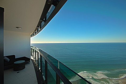Peppers Soul Surfers Paradise - Mackay Tourism 8
