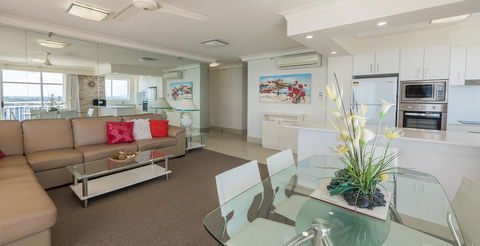 2nd Avenue Beachside Apartments - Mackay Tourism 41