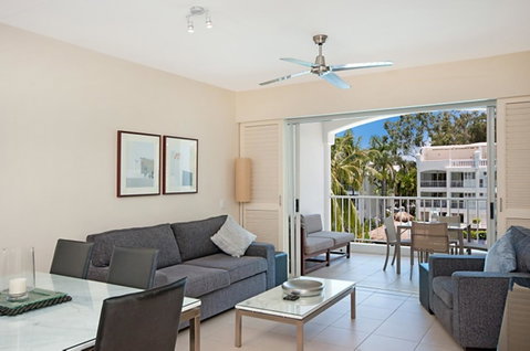 5231 BEACH CLUB PENTHOUSE - Mackay Tourism 0