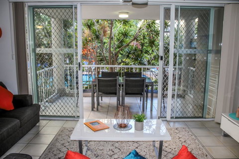 Surfers Beach Holiday Apartments - Mackay Tourism 14
