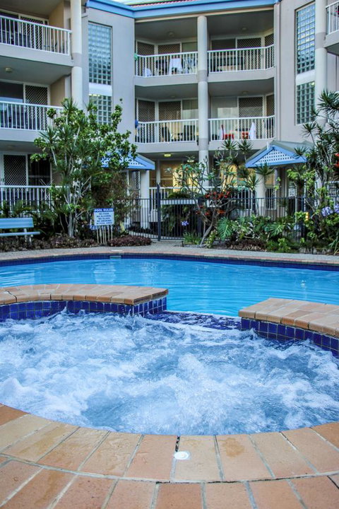 Surfers Beach Holiday Apartments - Mackay Tourism 6