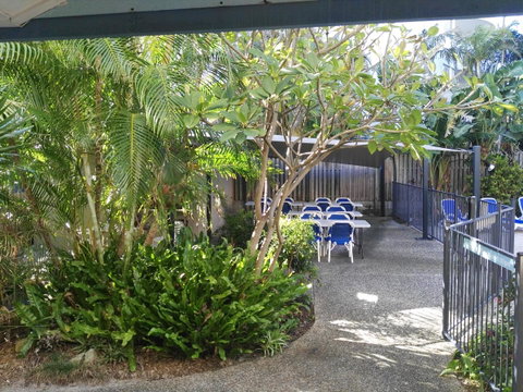 Surfers Beach Holiday Apartments - Mackay Tourism 12