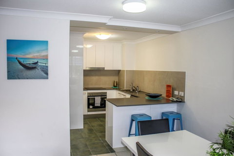 Surfers Beach Holiday Apartments - Mackay Tourism 18