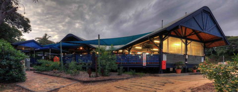 Fraser Island Retreat - Mackay Tourism 0