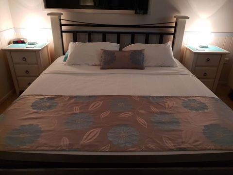 Boutique Bungalows - Mackay Tourism 6