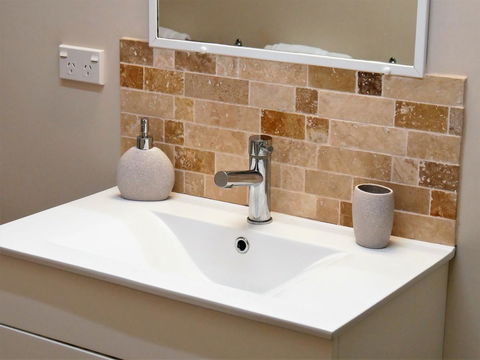 Boutique Bungalows - Mackay Tourism 11