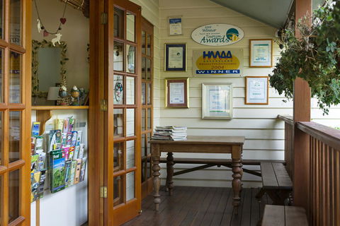 Allumbah Pocket Cottages - Mackay Tourism 21
