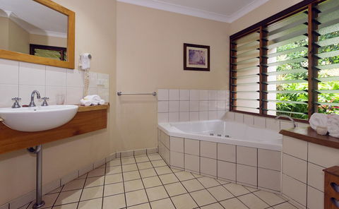 Allumbah Pocket Cottages - Mackay Tourism 37