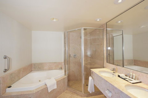 Crowne Plaza Surfers Paradise, An IHG Hotel - Mackay Tourism 35