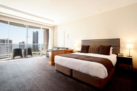 Crowne Plaza Surfers Paradise, An IHG Hotel - Mackay Tourism 43
