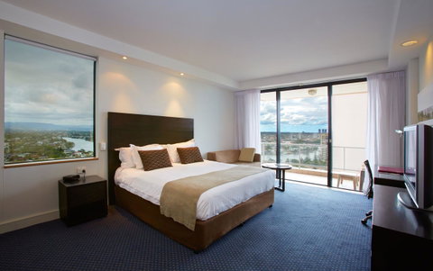 Crowne Plaza Surfers Paradise, An IHG Hotel - Mackay Tourism 13