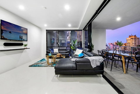 Circle On Cavill, Apartments And Sub Penthouses - We Accommodate - Mackay Tourism 36
