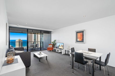 Circle On Cavill, Apartments And Sub Penthouses - We Accommodate - Mackay Tourism 8