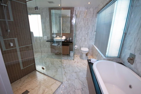 Oceans Mooloolaba - Mackay Tourism 32